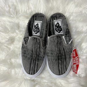 NWT! Vans Faux Fur Plaid Slip Ons, Women's Size 5